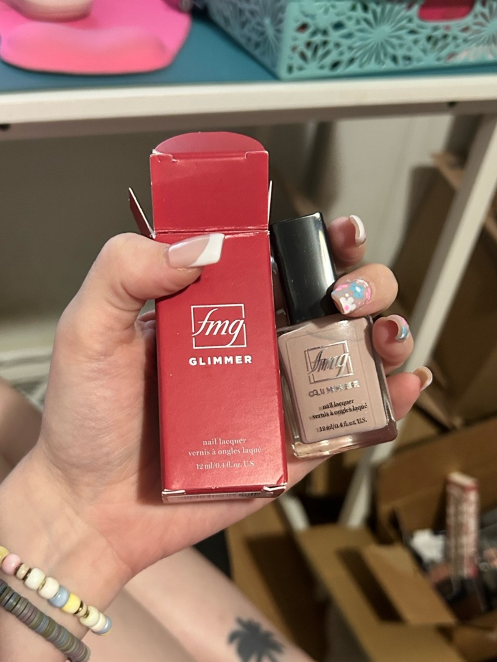 Avon fmg Glimmer Cool Comet Nail Lacquer